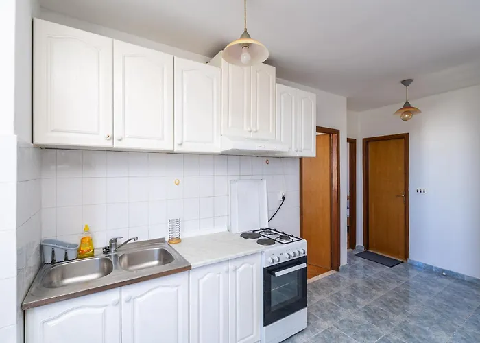 Mare 2 * دوبروفينك